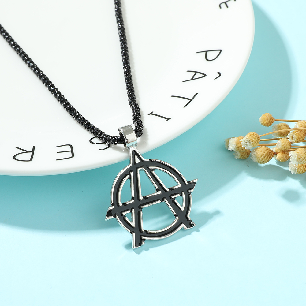 Collana con Simbolo Lettera A  - Men'S Accessories Jewelry recensione e prezzo