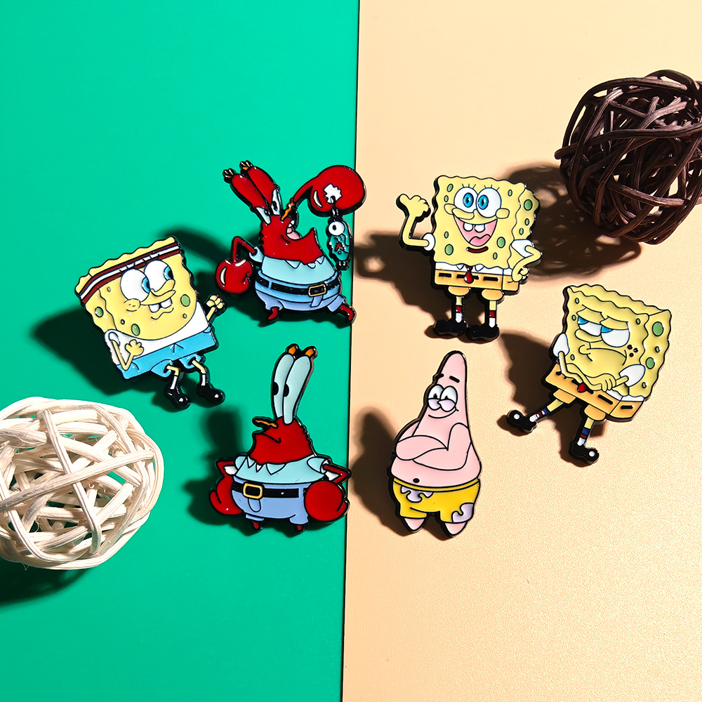 Set di 6 Spille in Metallo Sma - Lapel Pin Enamel recensione e prezzo
