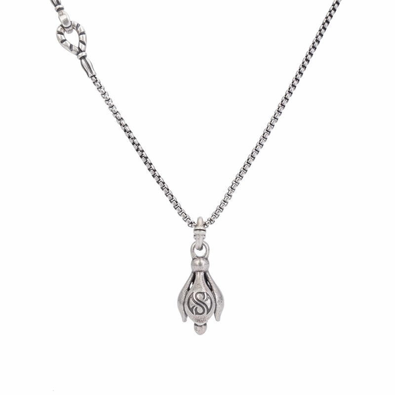 Collana con ciondolo fiore di  - Men'S Accessories Instagram recensione e prezzo